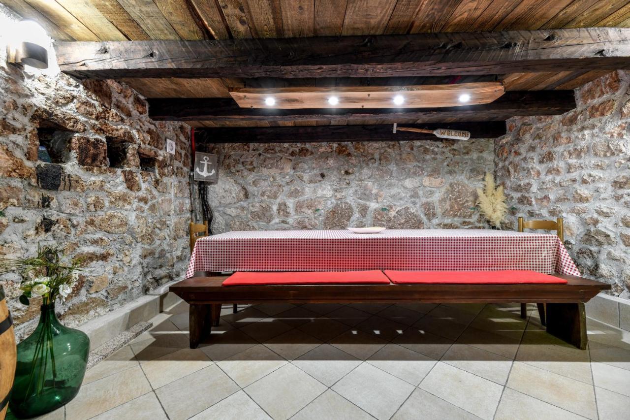 Holiday Home Skevini Dvori Starigrad Paklenica Extérieur photo