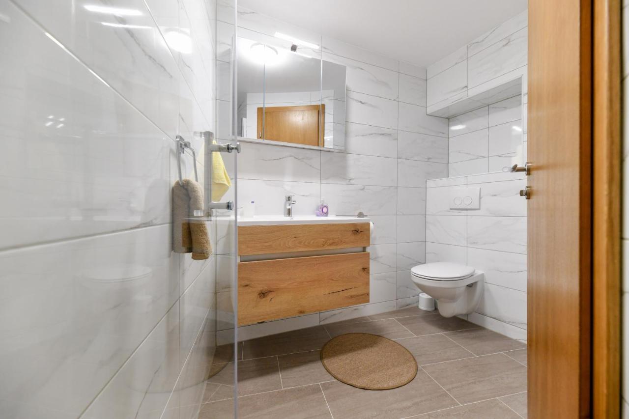 Holiday Home Skevini Dvori Starigrad Paklenica Extérieur photo