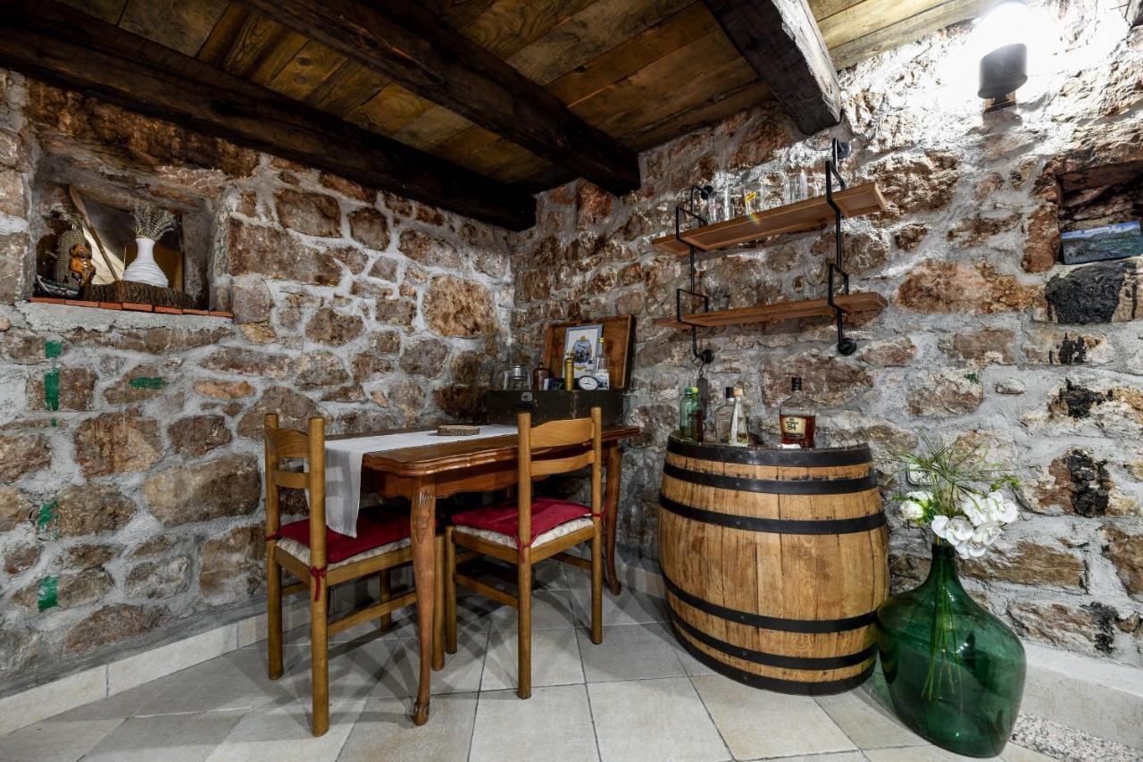 Holiday Home Skevini Dvori Starigrad Paklenica Extérieur photo